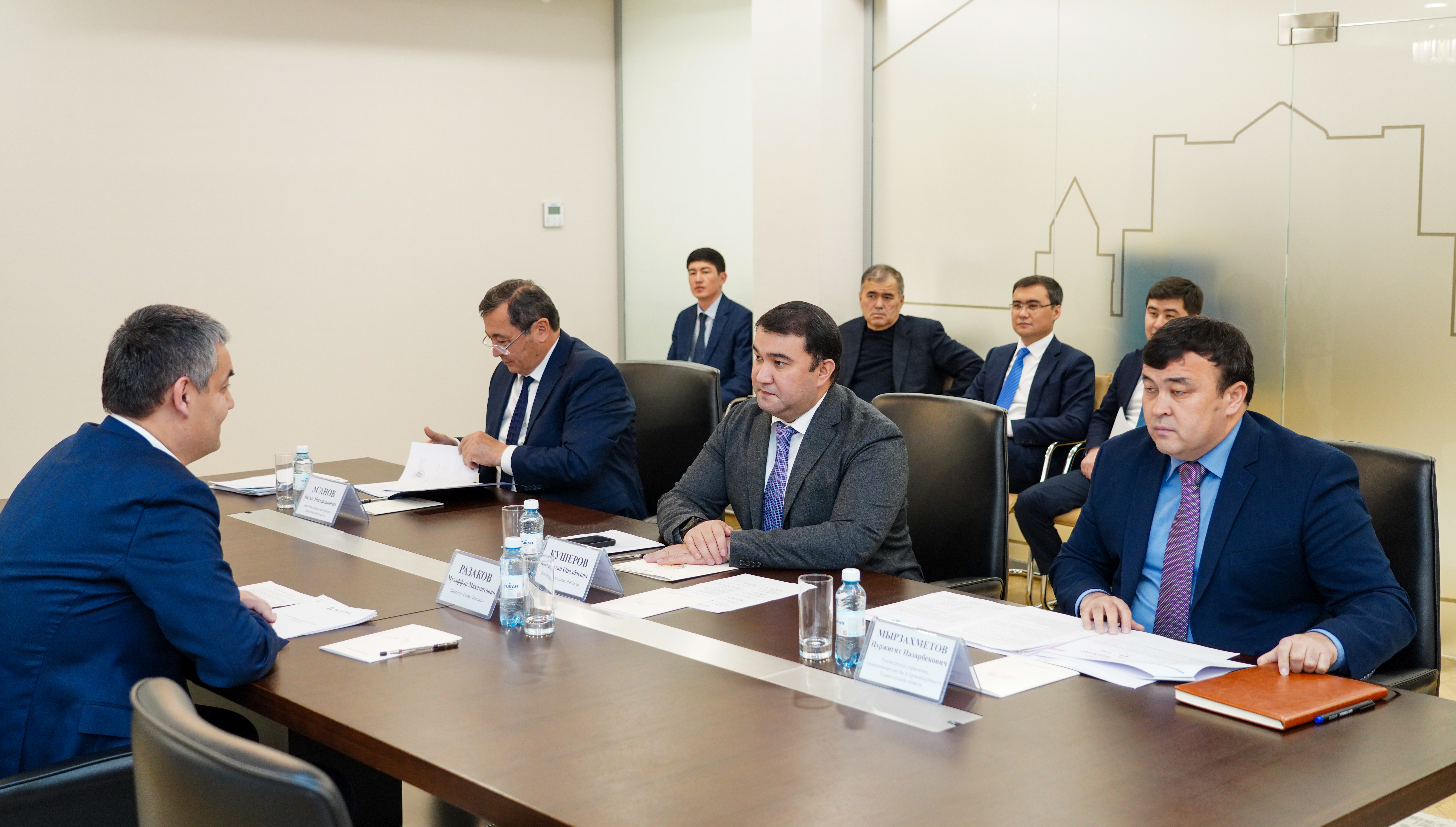 НУРАЛХАН КУШЕРОВ ВСТРЕТИЛСЯ С РУКОВОДИТЕЛЕМ ГРУППЫ КОМПАНИЙ «GLOBAL TEXTILE GROUP»