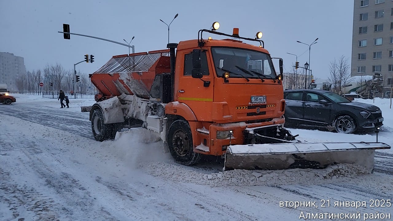 За день из Астаны вывезено около 55 тысяч кубометров снега