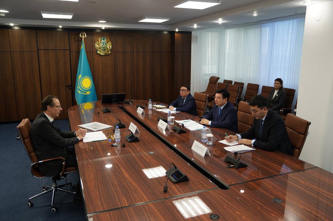 Мектептегі білімнің сапасын бағалаудың ұлттық жүйесі RCEC халықаралық сапа белгісін алды