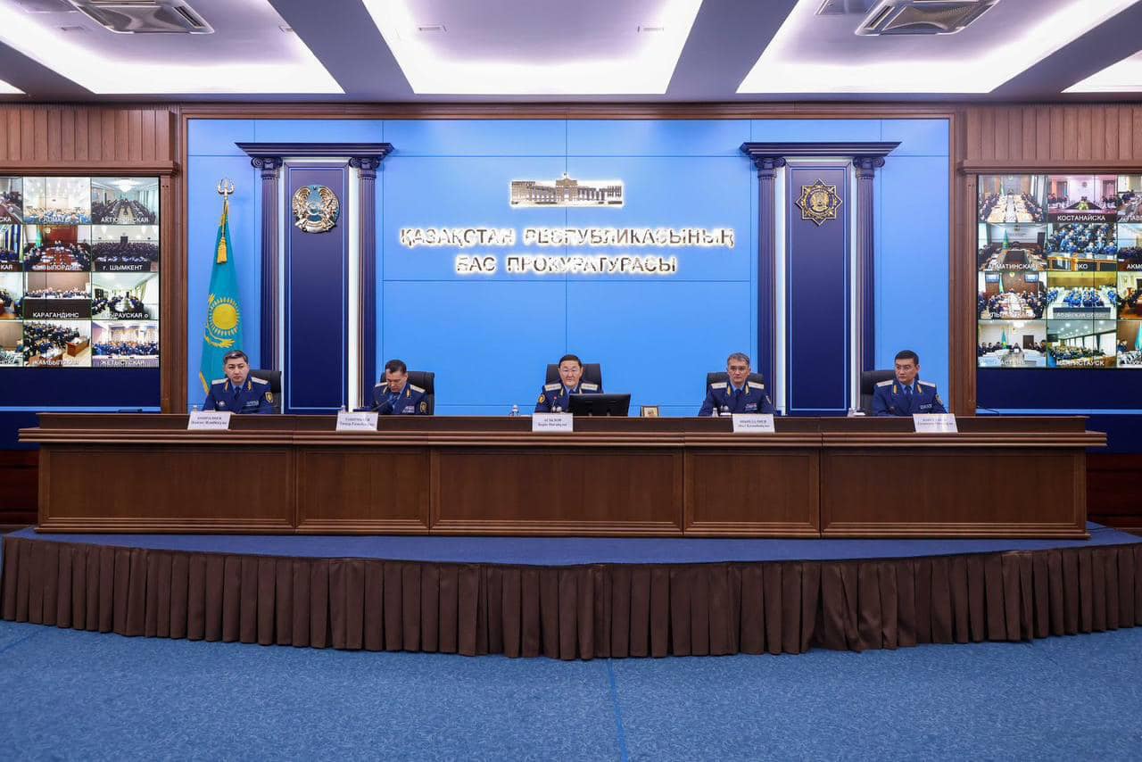 БАС ПРОКУРАТУРАНЫҢ АЛҚА ОТЫРЫСЫНДА МАҢЫЗДЫ МӘСЕЛЕЛЕР ҚАРАЛДЫ