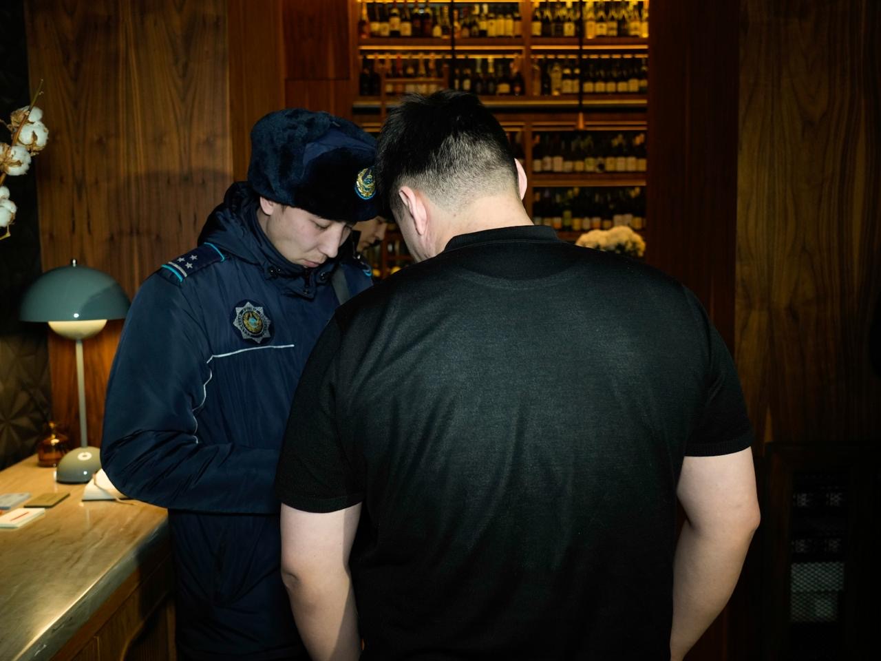 Астанада кальян шегуге қатысты тыйымның бұзылған жағдайлары анықталды: оларға айыппұл салынды
