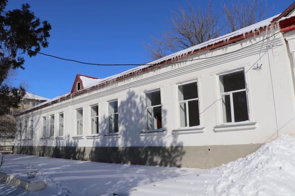 ТҮЛКІБАСТА ОБЛЫС ӘКІМДІГІНІҢ ҚОЛДАУЫМЕН 4 МЕКЕМЕНІҢ ҒИМАРАТ МӘСЕЛЕСІ ШЕШІЛДІ