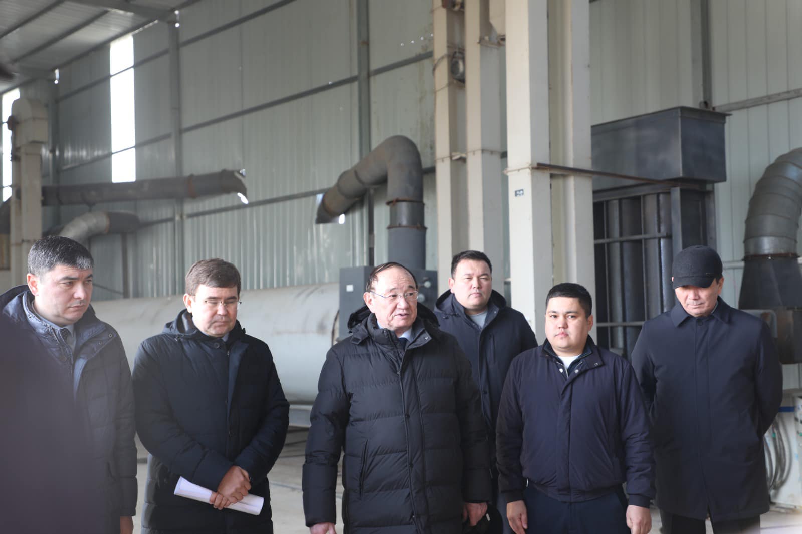 ТҮРКІСТАН: СЕНАТ ДЕПУТАТТАРЫ ЖҰМЫС САПАРЫМЕН МАҚТААРАЛ АУДАНЫНДА БОЛДЫ