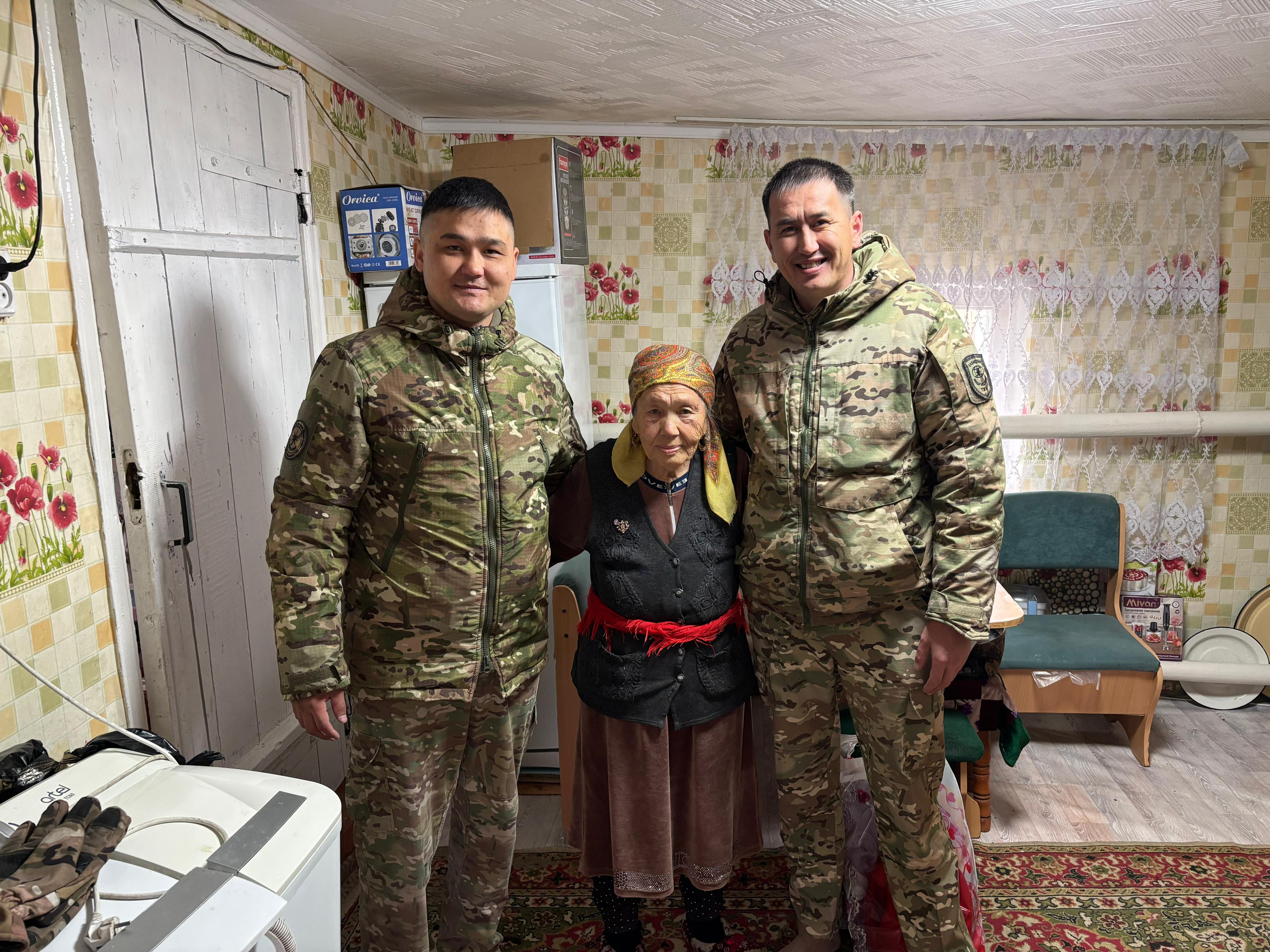 И пусть всегда рядом с Вами будут заботливые люди!