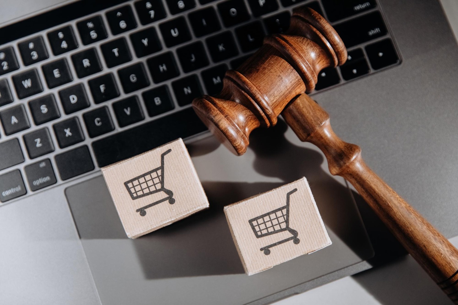 Аукцион по золоту и другим ресурсам прошел на Единой платформе недропользования.