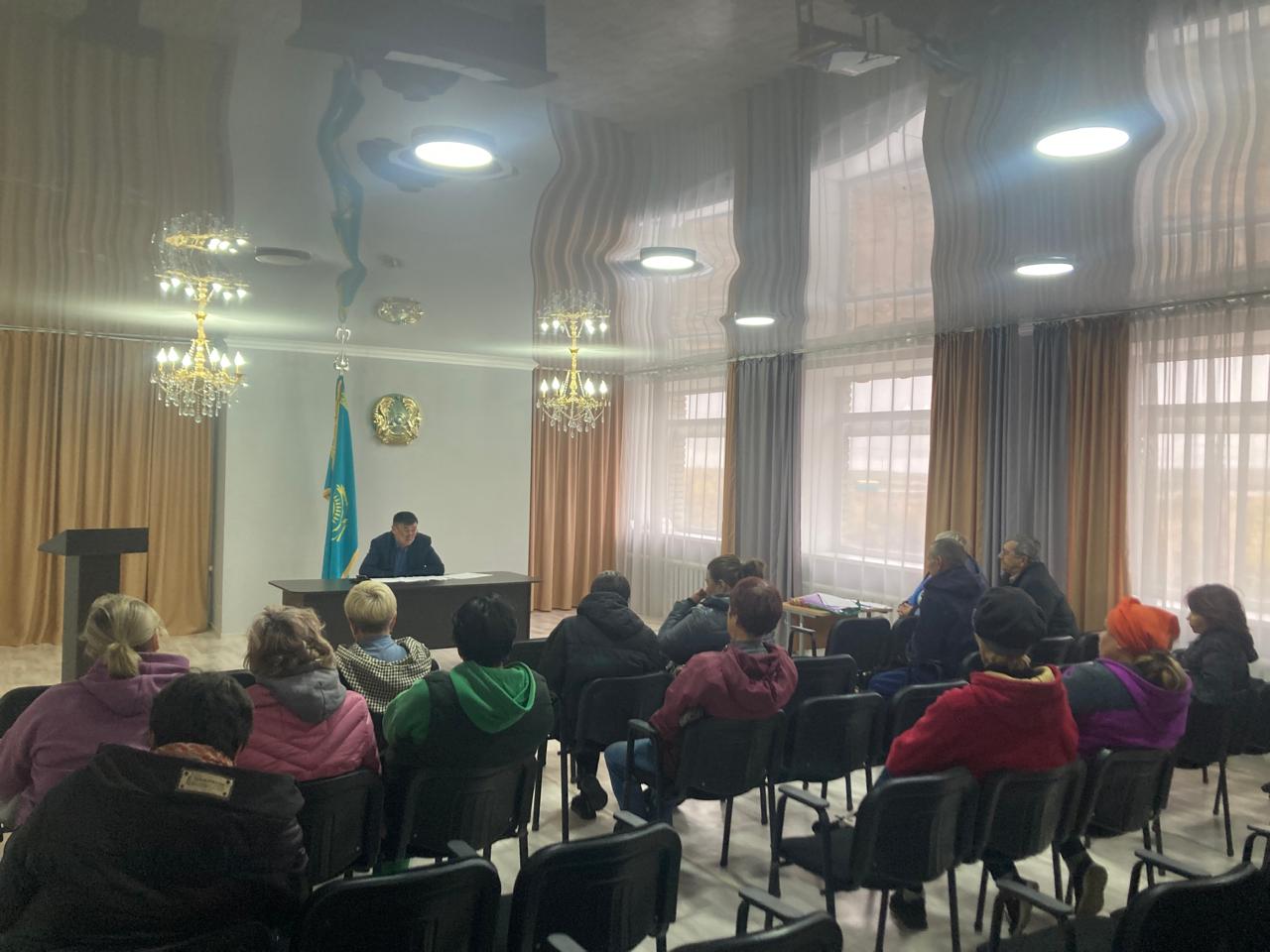 2025 жылғы 26 қыркүйекте "Жітіқара ауданы Пригородное ауылы әкімінің аппараты" ММ ғимаратында Пригородное ауылы әкімінің халық алдында есептік кездесуі өткізілді.