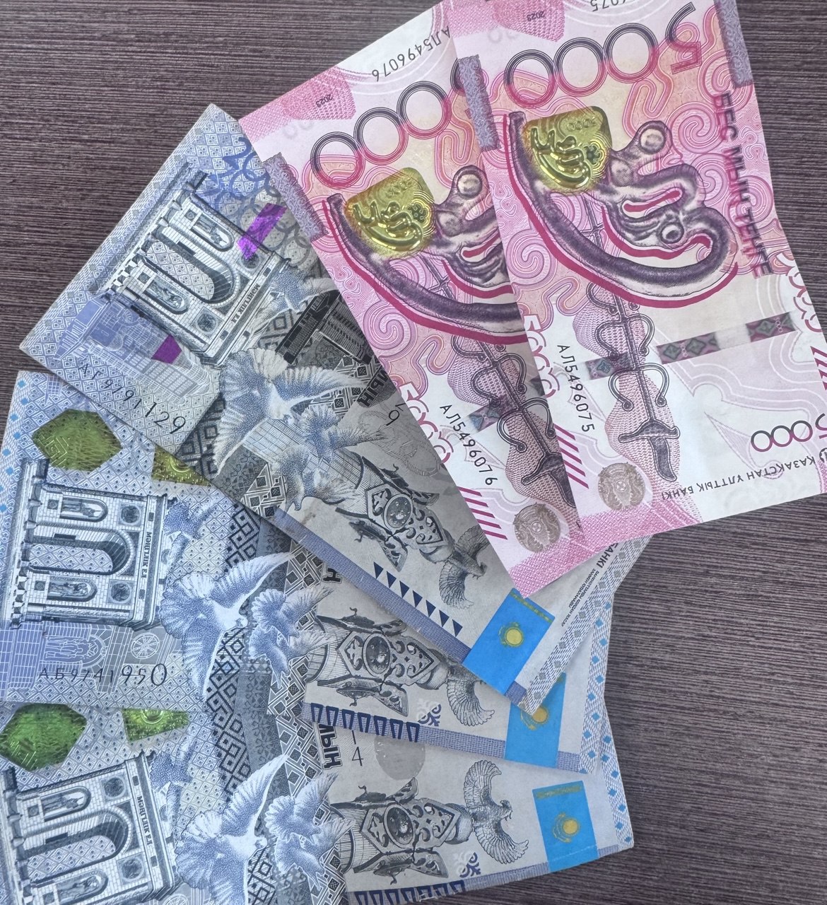 Мошенник предлагал квартиры и земельные участки по заниженным ценам