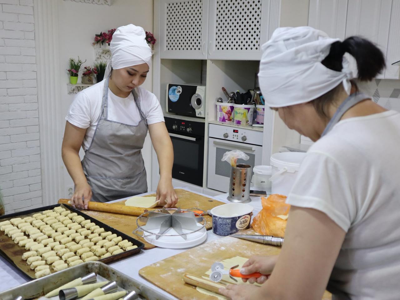 Жұмыссыздықтан – кәсіби мамандыққа: Ақтөбеде қысқа мерзімді оқыту мүмкіндігі артып келеді
