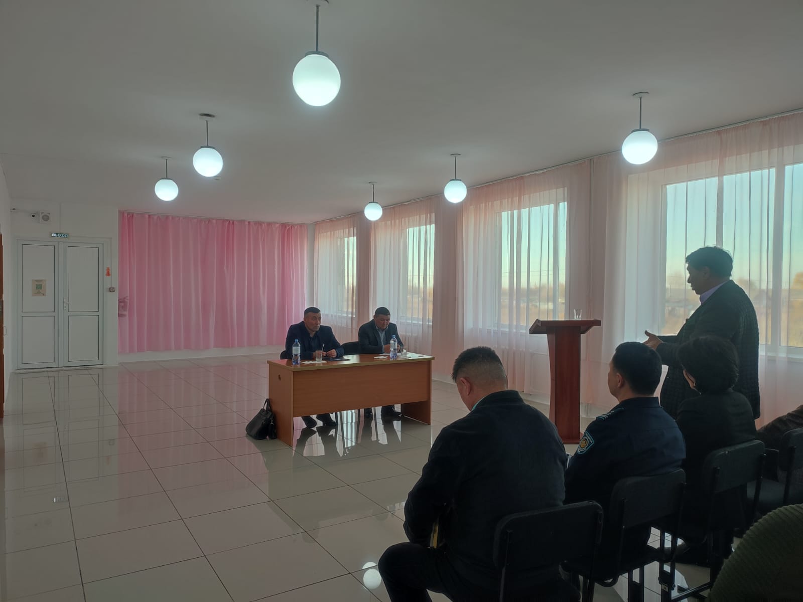 Жітіқара ауданы әкімінің Милютин ауылының тұрғындарымен есептік кездесуі