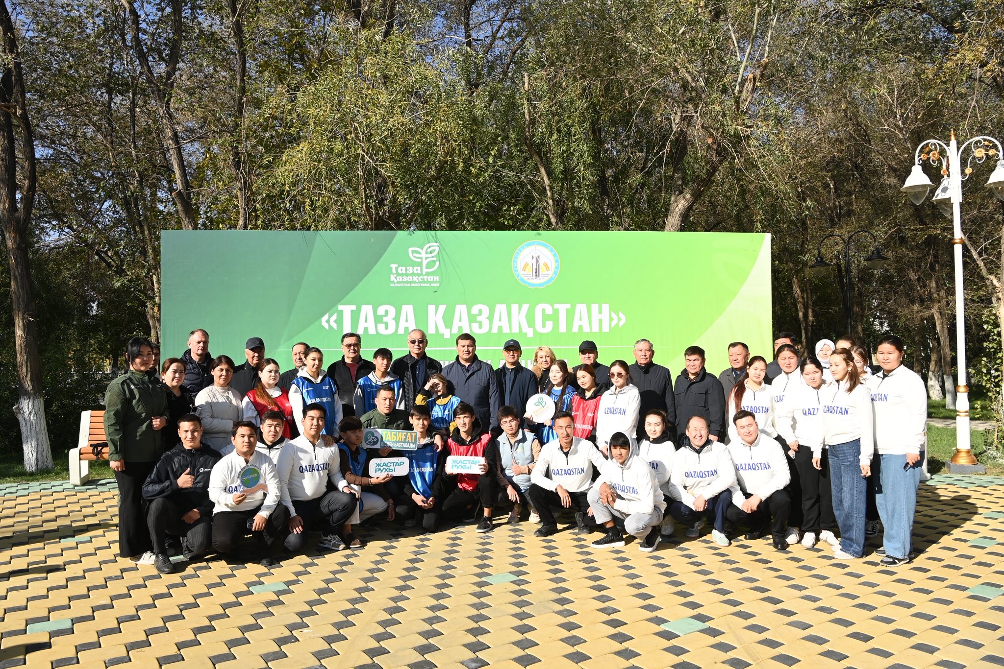«Taza Kazakhstan»: Regional Akim Participates in Tree Planting in Renovated Park