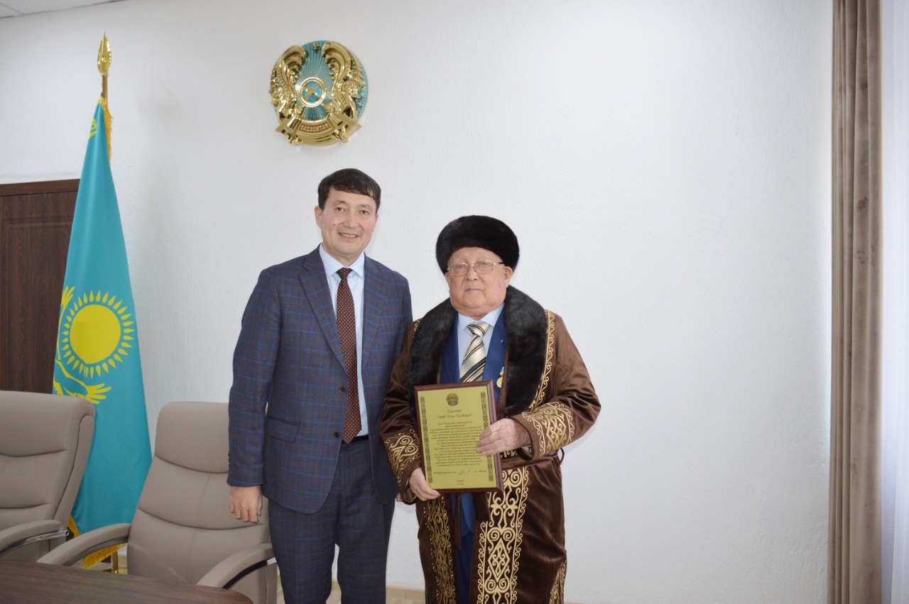 Торжественное поздравление Сугурова Улана Каженовича