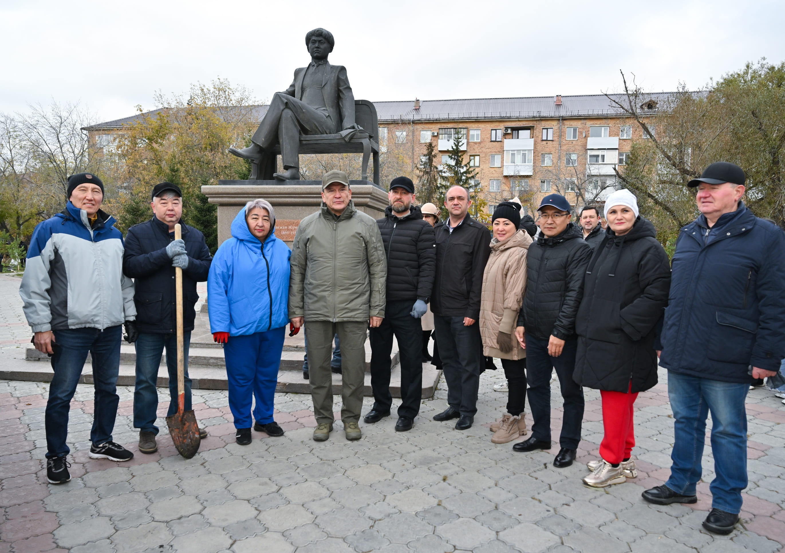 Депутаты приняли участие в экологической акции