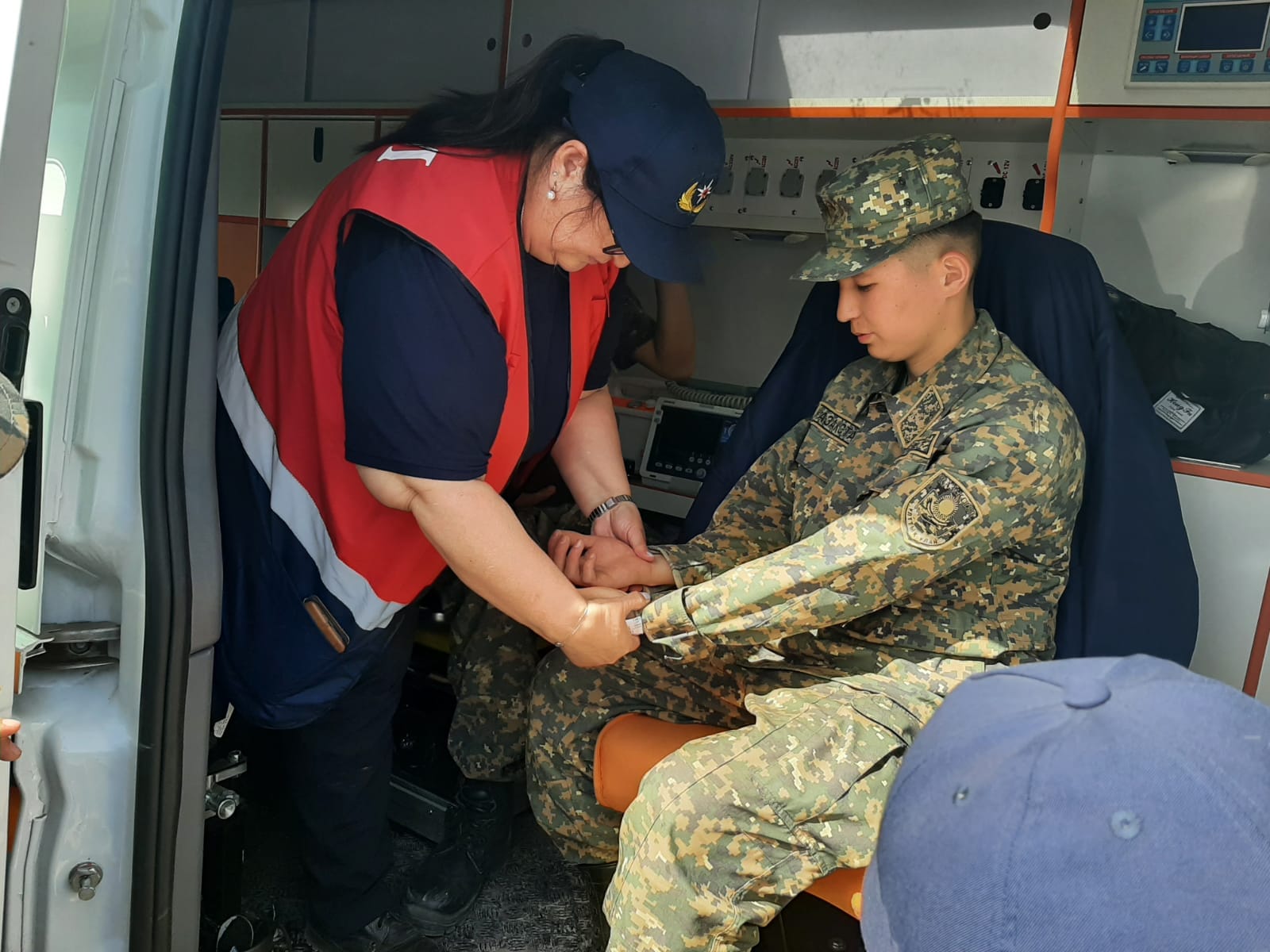 ТЖМ медицина қызметкерлері: ерлік, кәсібилік және қайсарлық туралы