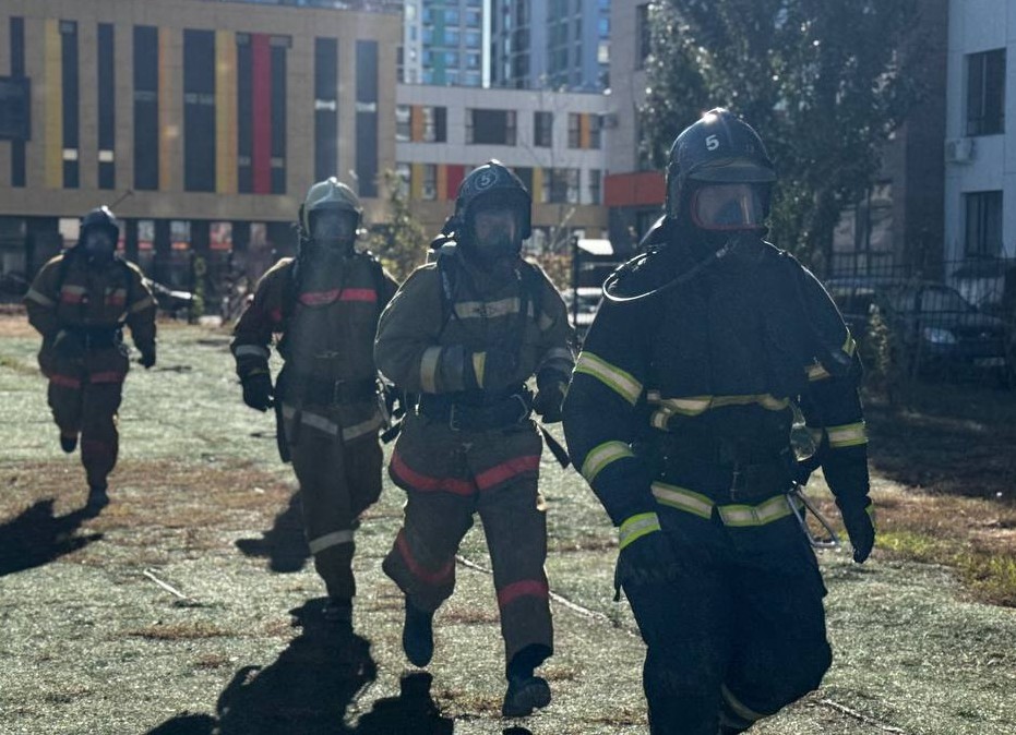 В столице определили лучшее звено газодымозащитной службы