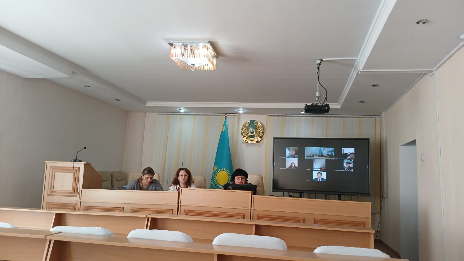 Аудандық жер комиссиясының кезекті отырысы өтті