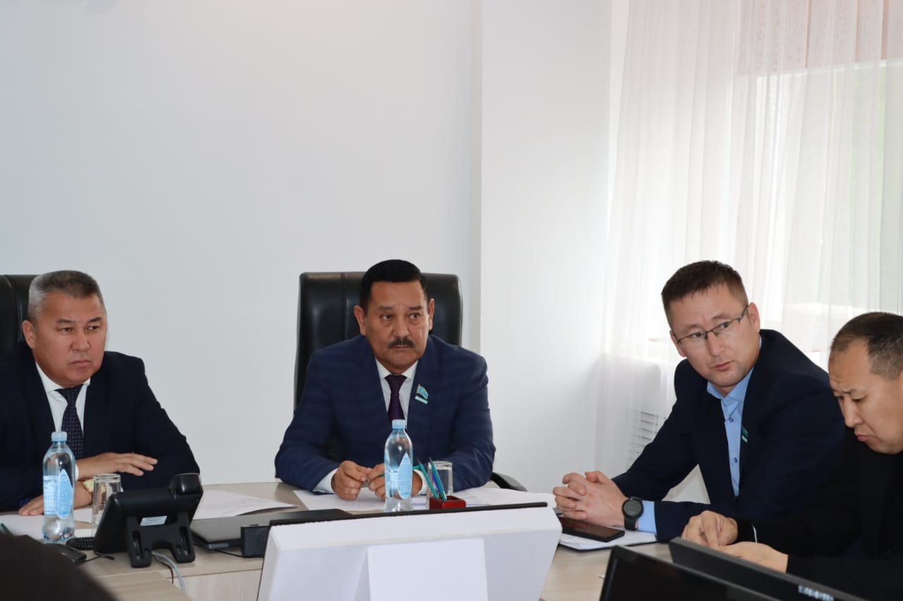 Кезекті сессия отырысы