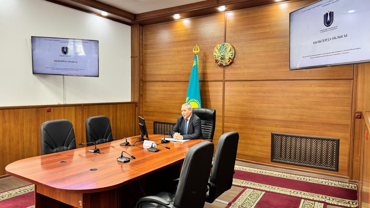 ӨКІЛ СЫРДАРИЯ АУДАНЫНЫҢ ТҰРҒЫНДАРЫМЕН КЕЗДЕСТІ