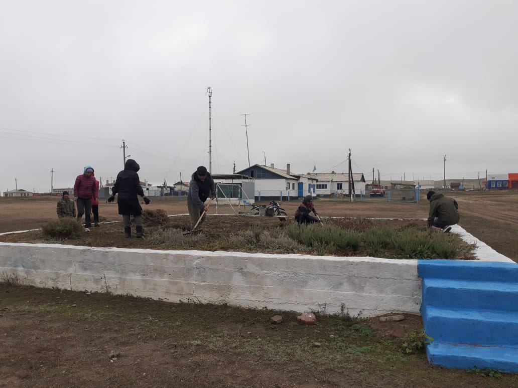 Санитарлық тазарту, абаттандыру, көгалдандыру бойынша күзгі  бір айлық.