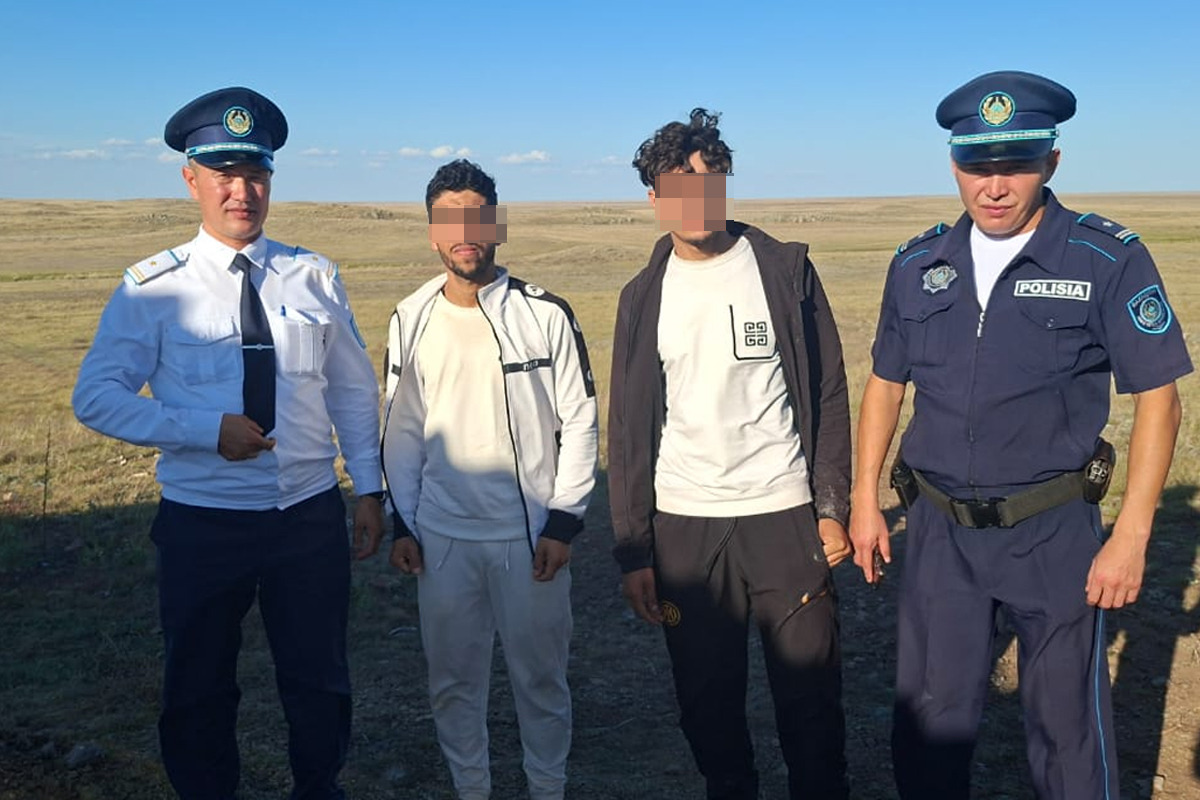 СҚО полициясы Марокко Корольдігінің екі азаматын Қазақстаннан күштеп шығарып жіберді