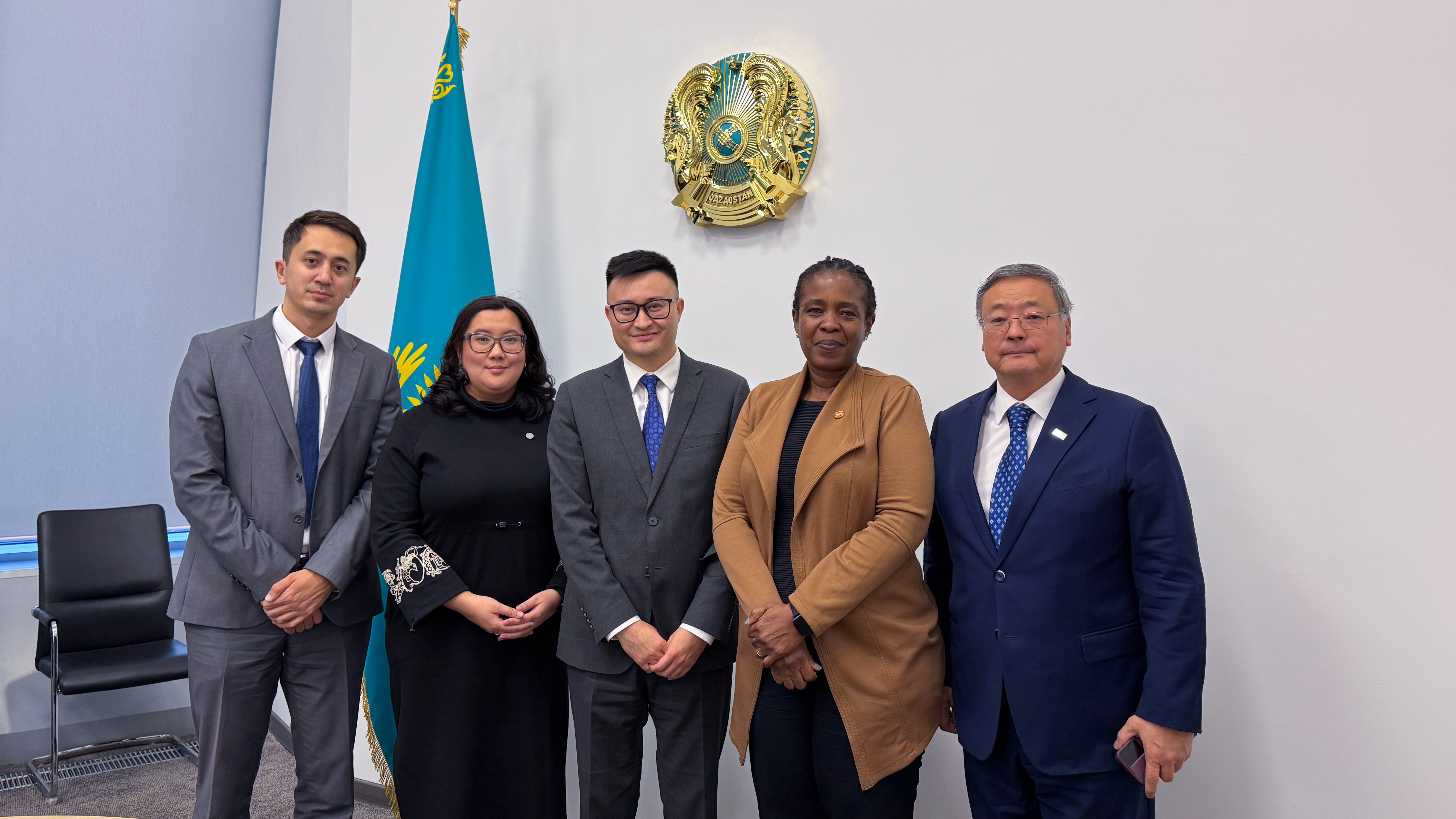 ASPR and UNFPA discussed expanding cooperation in the eield of demographic analysis and forecasting
