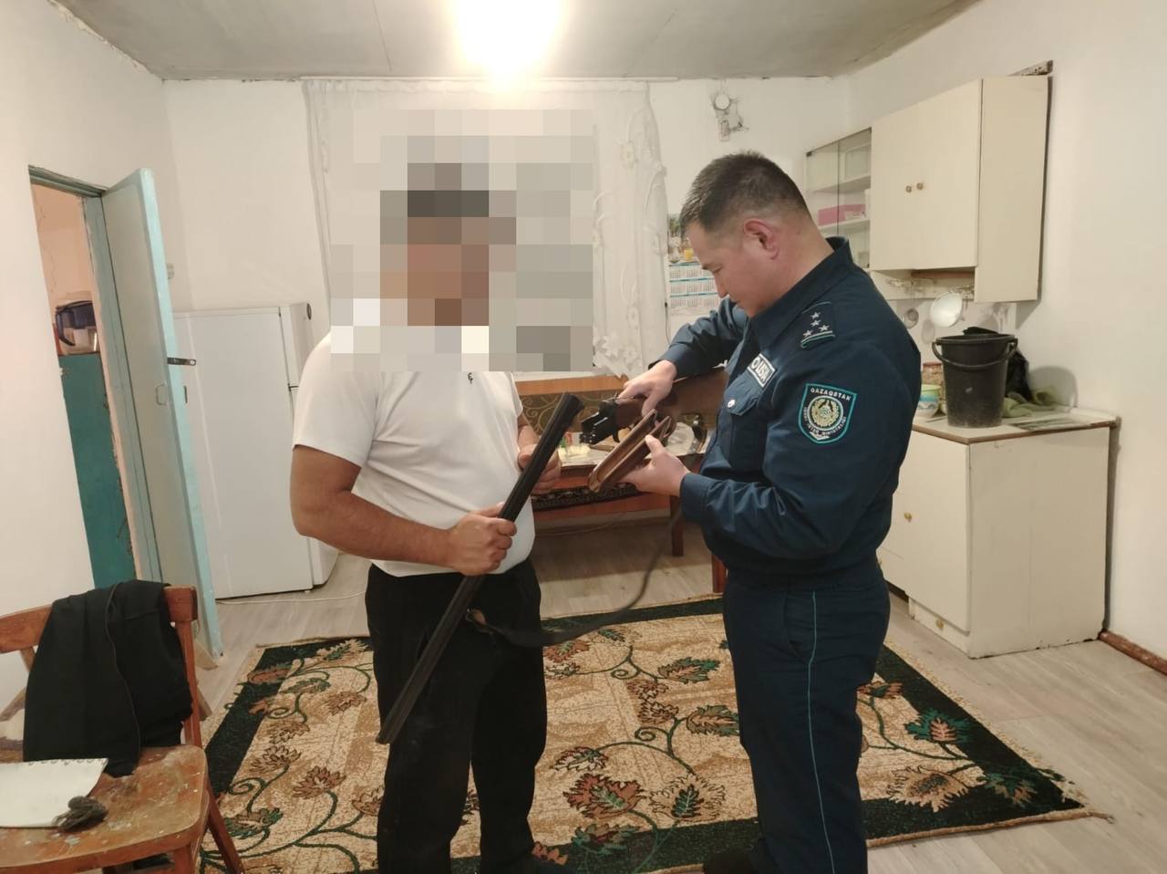 В области Абай проведена проверка владельцев оружия
