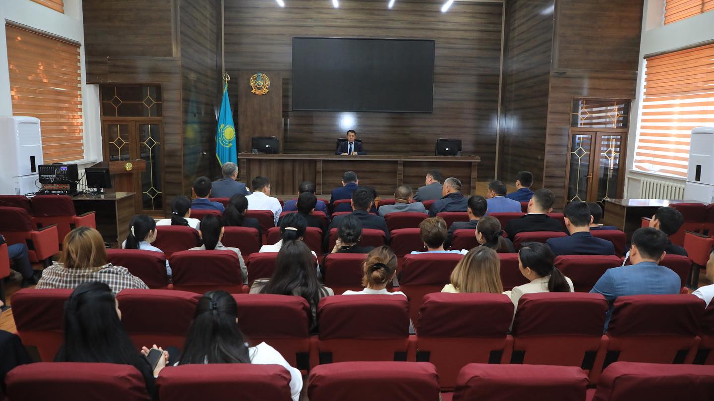 АРЫС ҚАЛАСЫНДА ҚҰҚЫҚТЫҚ ОҚЫТУ БОЙЫНША ЖОСПАРЛЫ ОТЫРЫС ӨТТІ