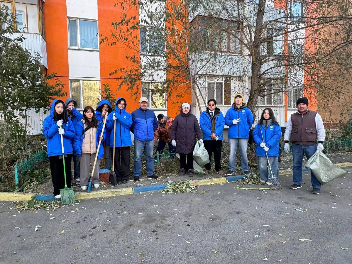 "Таза Қазақстан": акцию чистоты "Чистый четверг" провели в Астане