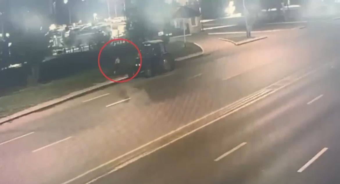 Синий трактор в ночном городе: полиция задержала подозреваемого