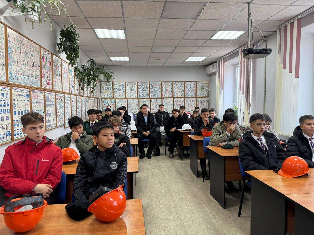 Жастарды жұмысшы мамандықтарға баулу – өңір дамуының жаңа серпіні