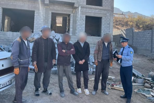 В Туркестанской области выявлено более 600 нарушений миграционного законодательства