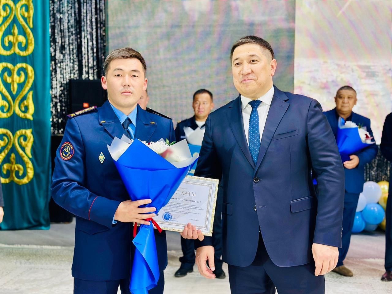 ҚЫРАҒЫЛЫҚ ПЕН БАТЫЛДЫҚ