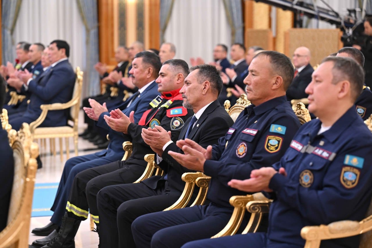 Президент құтқарушыларды кәсіби мерекесімен құттықтады