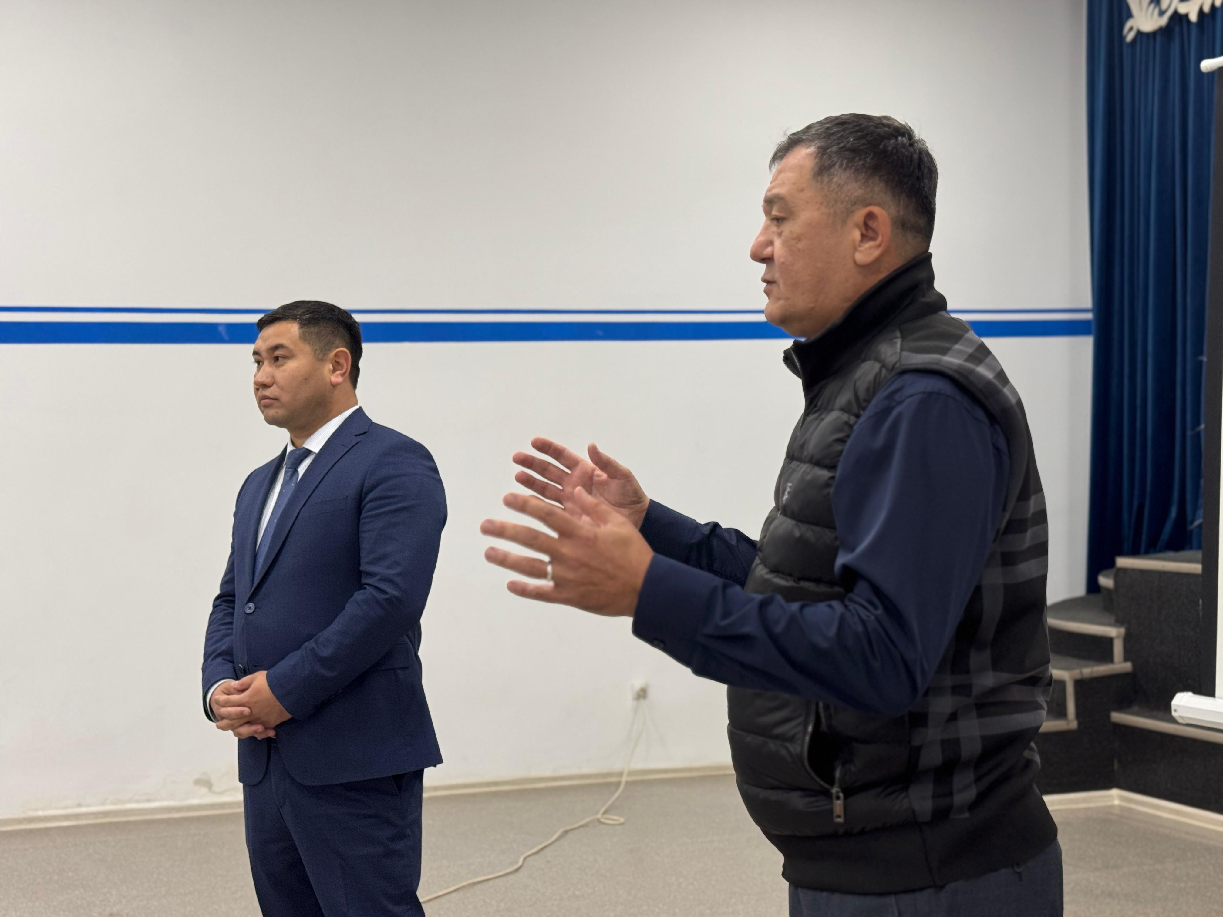 Алға ауданының әкімі  Тамды ауылдық округінің тұрғындарымен кездесті