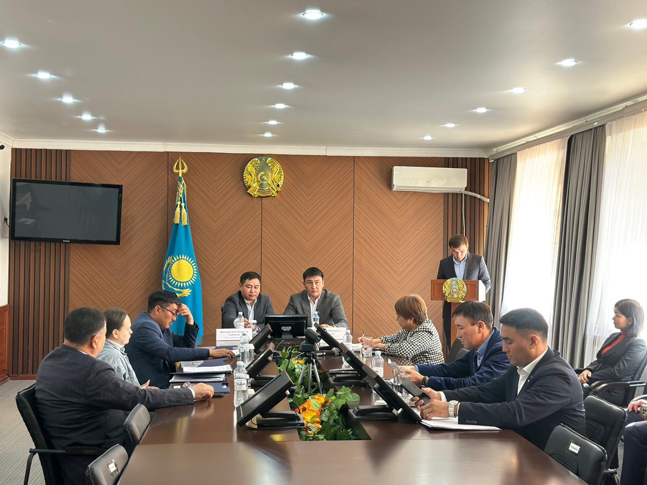 Аудандық мәслихаттың тұрақты комиссияларының отырысы