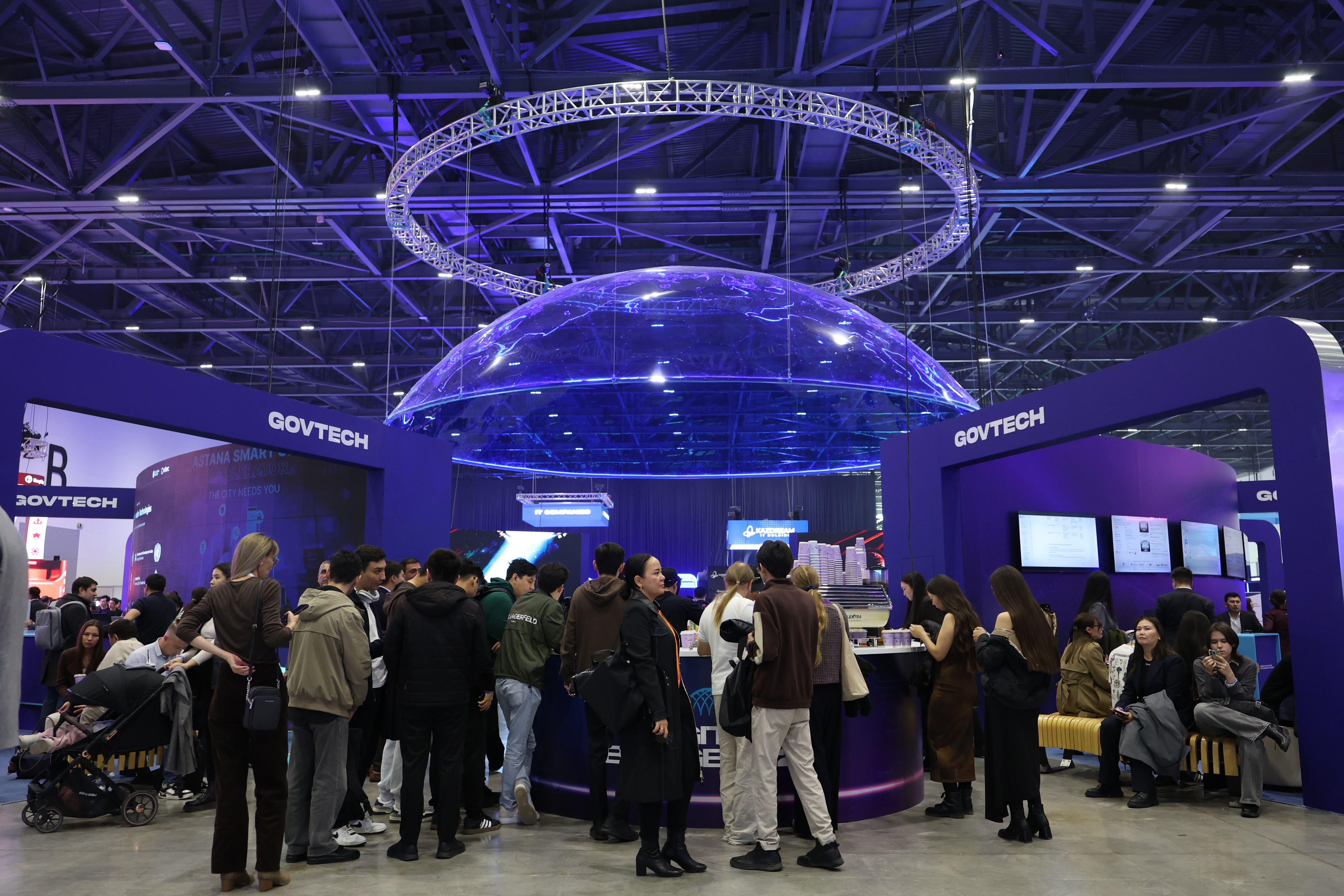 Digital Bridge 2025: стартовал крупнейший форум Центральной Евразии о технологиях и искусственном интеллекте