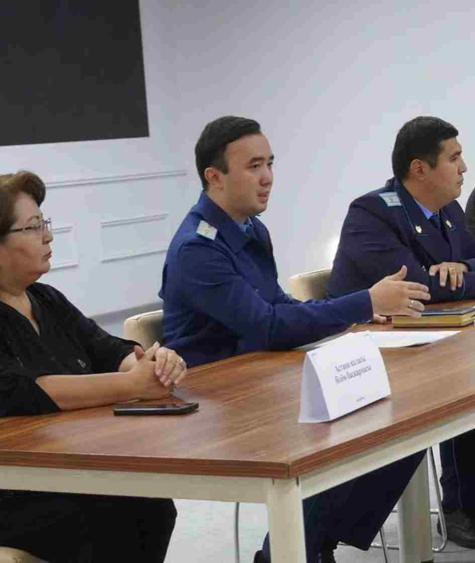 В районе «Сарыарка» обсудили меры по защите прав и безопасности студентов