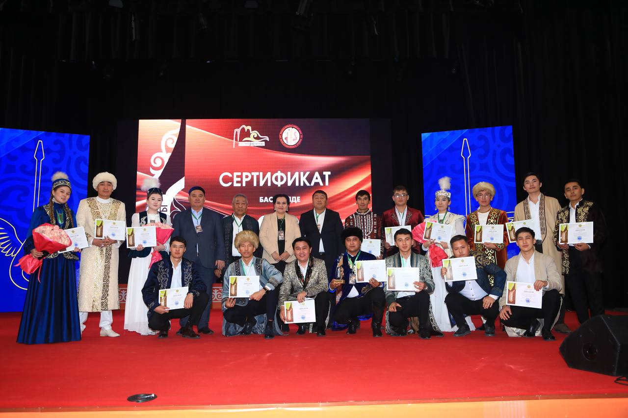 РЕСПУБЛИКАЛЫҚ «ТҮРКІСТАН МАҚАМДАРЫ» ТЕРМЕШІЛЕР БАЙҚАУЫ ӨЗ МӘРЕСІНЕ ЖЕТТІ