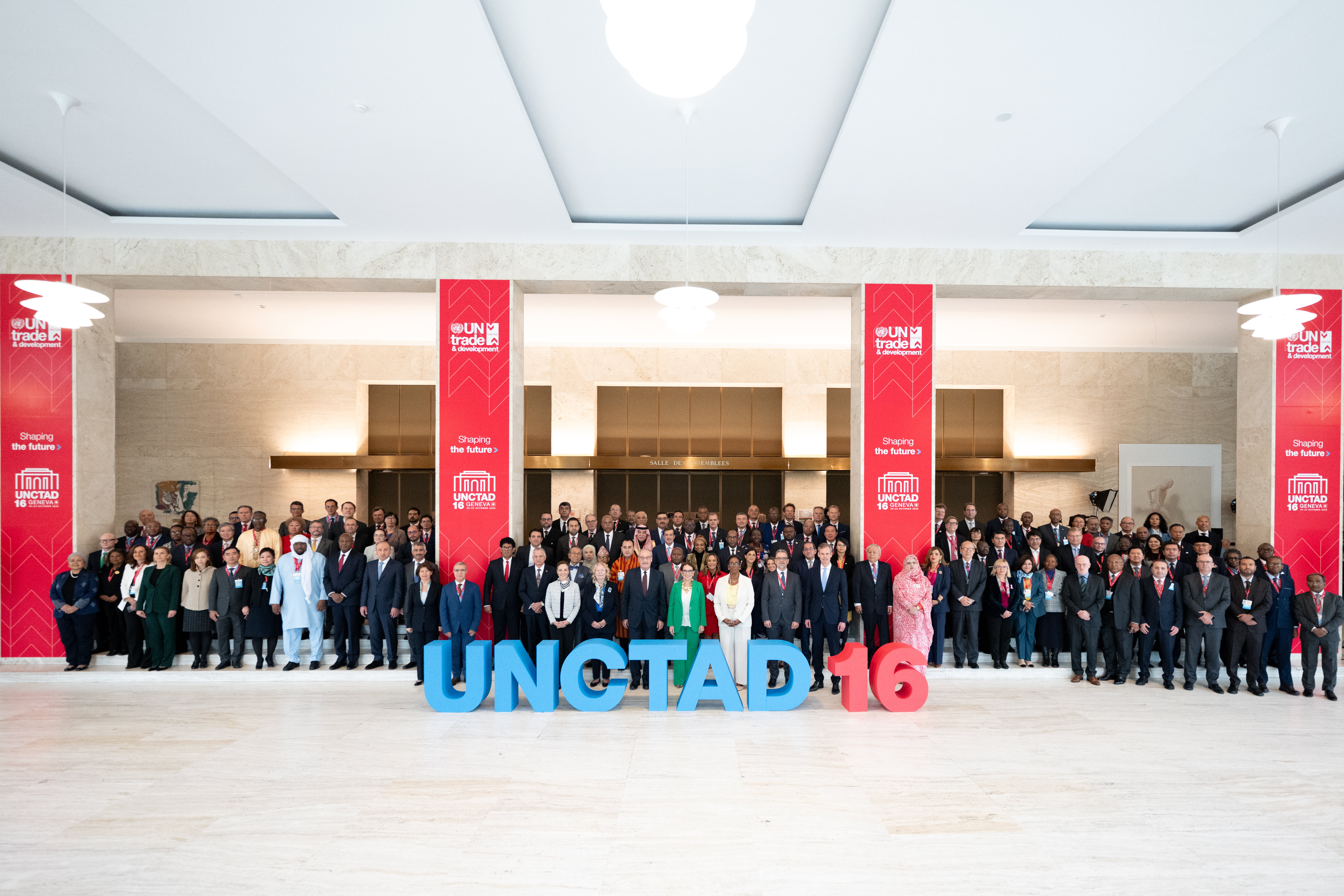 БҰҰ-ның Сауда және даму жөніндегі 16-шы конференциясының ашылуы (ЮНКТАД-16)