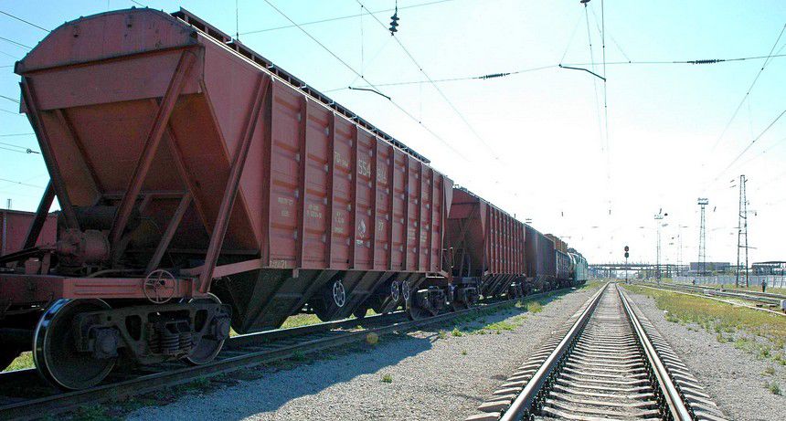 На 40% выросли перевозки зерновых грузов в Казахстане