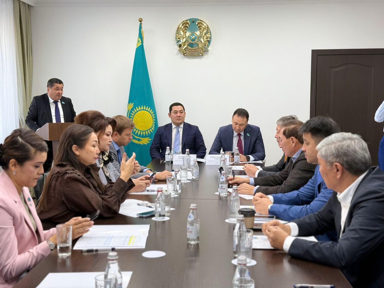 Астана қаласы мәслихатында басқармалар мен әкімдіктердің бюджеттік өтінімдерін қарауға дайындық жұмыстары жалғасуда (21.10.2025)