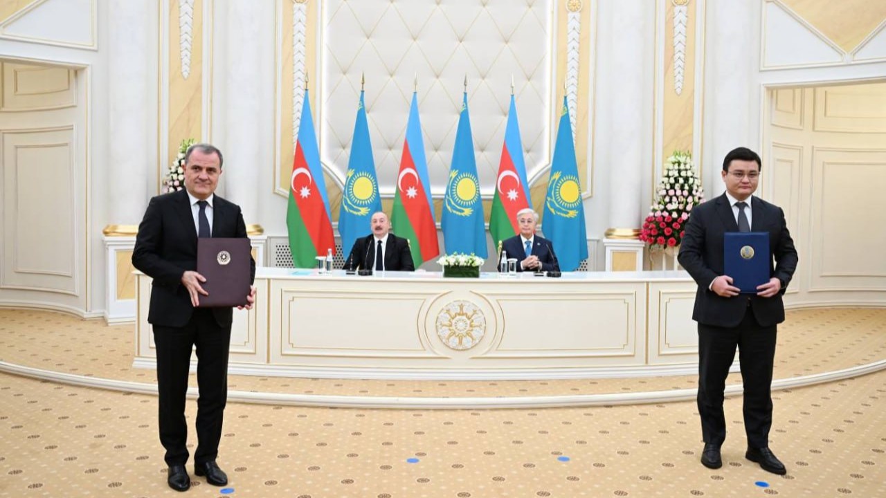 Казахстан и Азербайджан углубляют сотрудничество в сфере статистики