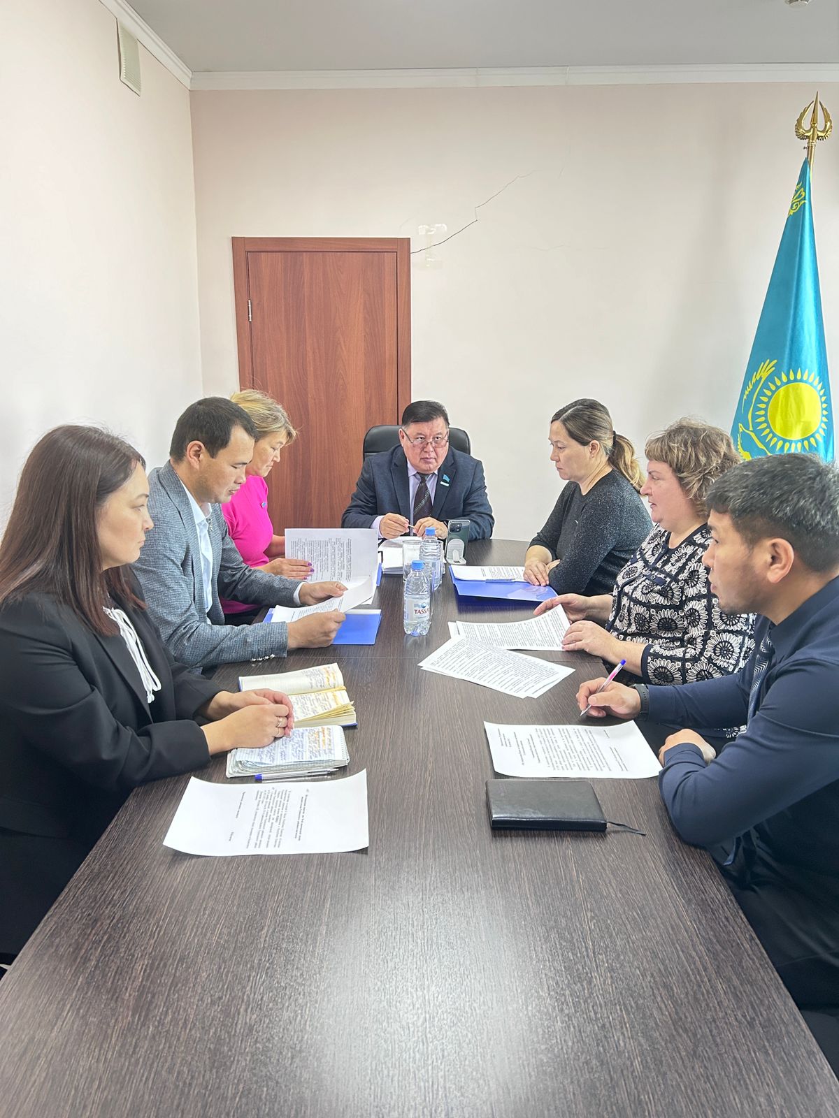 Ұзынкөл аудандық мәслихатының кезектен тыс сессия өтті