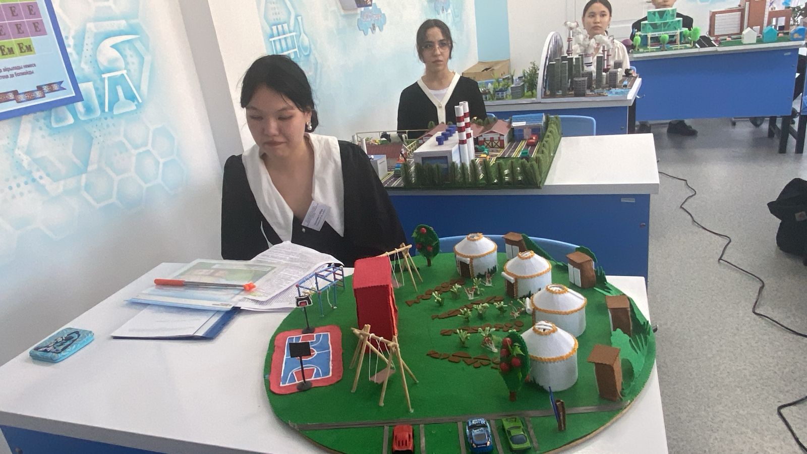 Өз өлкесі тарихының білгірлері