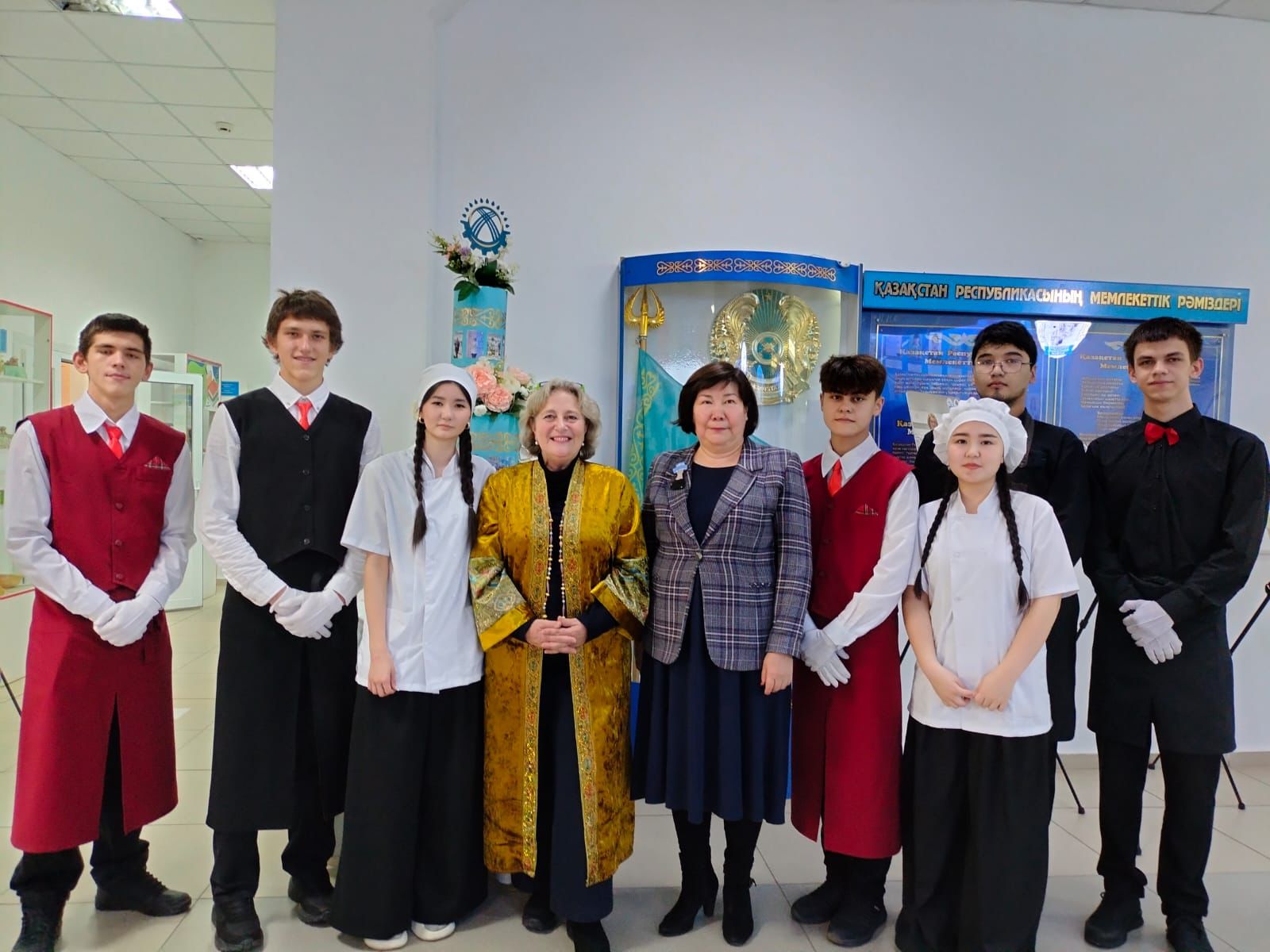 Павлодар тамақтану сервисі колледжінде Германиядан келген SES жобасы бойынша қонақ үй сервисі бойынша сарапшы Хелен де Вольф