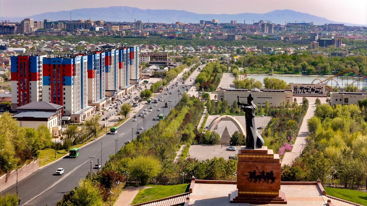 Соңғы жылдары мегаполисте инфрақұрылымды жақсарту бағытында ауқымды жұмыстар атқарылып келеді.