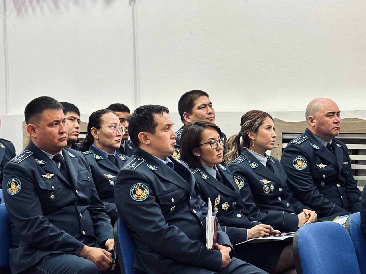 По итогам 9 месяцев 2025 года в Департаменте УИС по городу Астана состоялось расширенное совещание по подведению результатов оперативно-служебной деятельности.