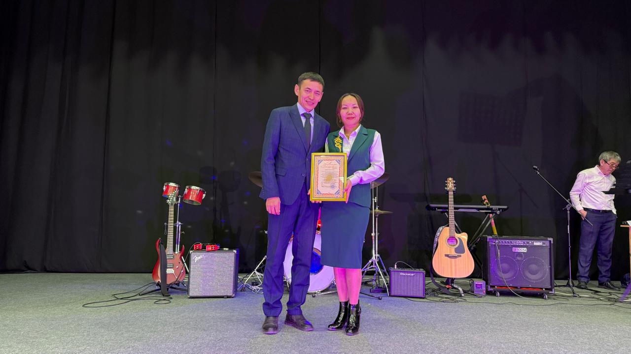 В доме культуры состоялась концертная программа, посвящённая Дню Республики Казахстан и месячнику пожилых людей