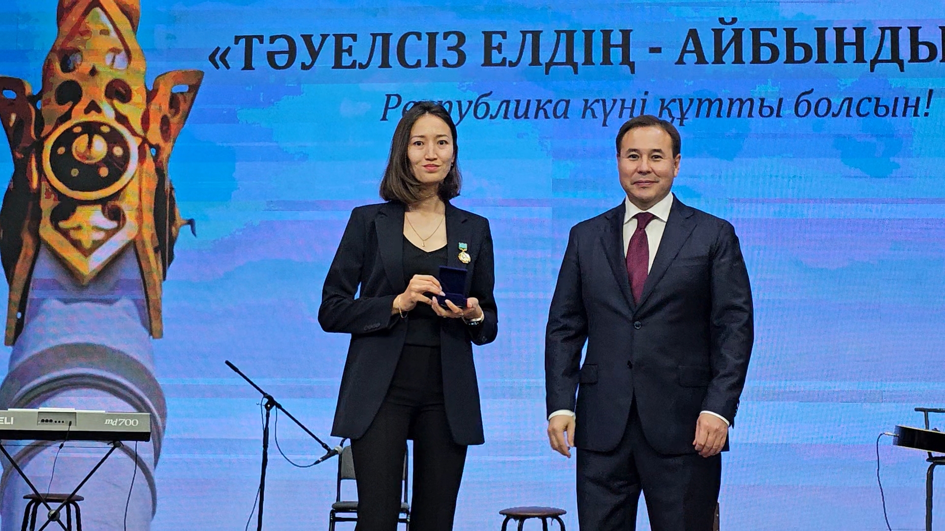 Жалаңаш бөкселердің әуесқойлық фотосуреттері