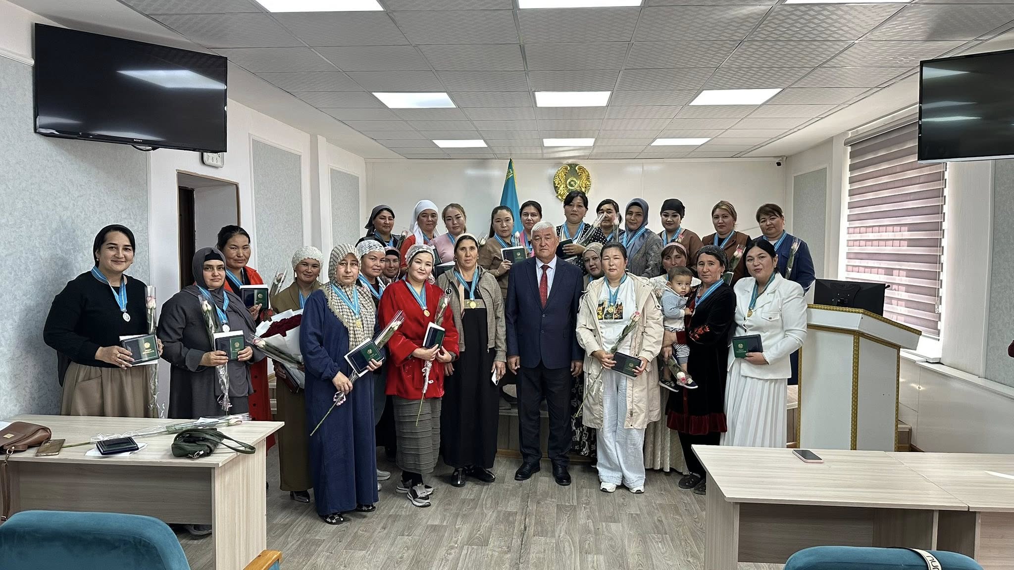 Семилуки ауданы, Раздолье ауылындағы сайлау учаскесіндегі секс Семилуки ауданы, Раздолье ауылындағы сайлау учаскесіндегі секс