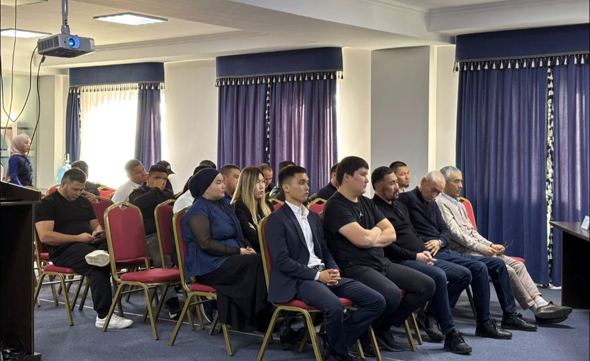 ЖАТТЫҚТЫРУШЫ ПСИХОЛОГИЯСЫ: ТҰЛҒАЛЫҚ ҚҰНДЫЛЫҚТАР МЕН ЗАЙЫРЛЫ САНА ҮЙЛЕСІМІ